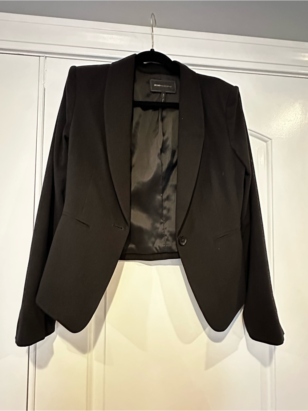 BCBGMAXAZRIA Women's Black Cropped Bowie Blazer